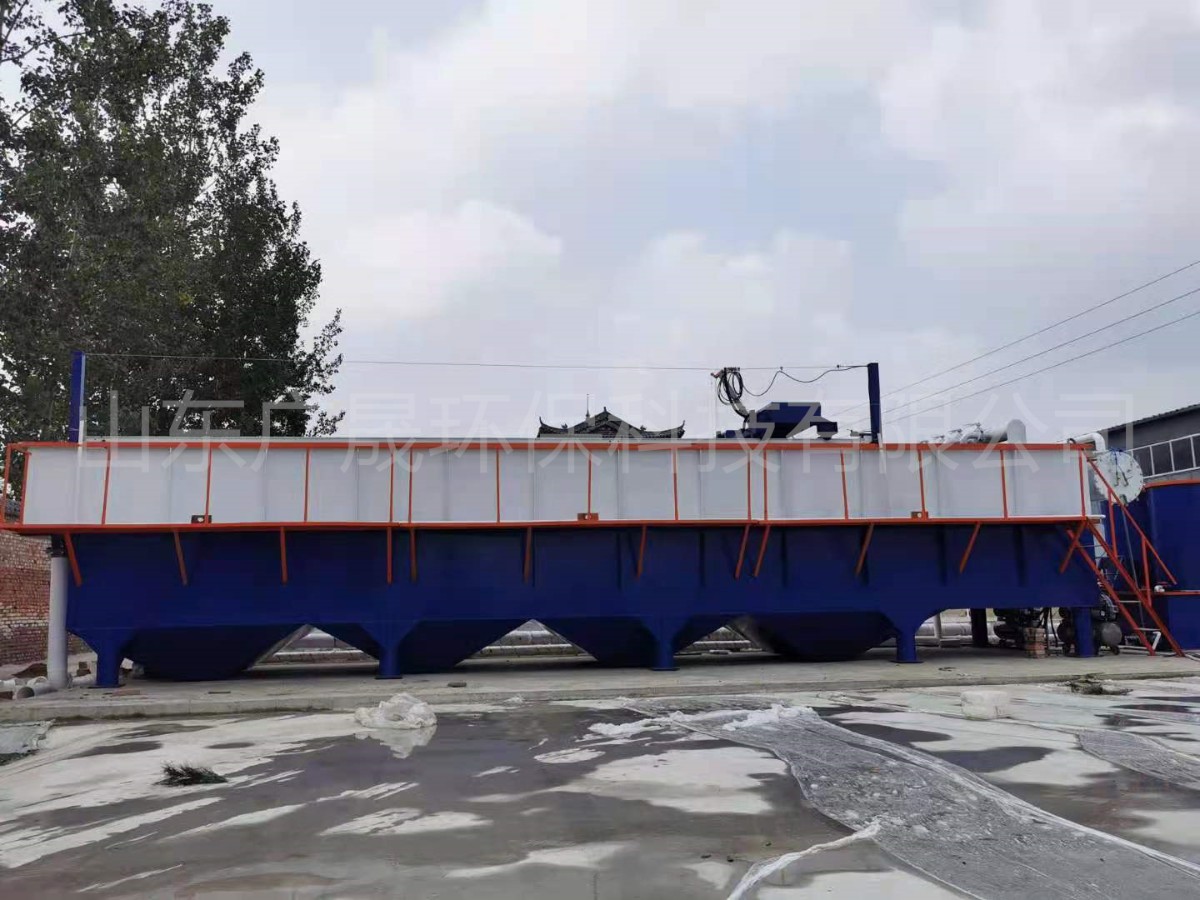 蓝白色气浮机现场 (2).jpg